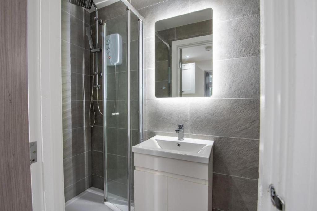 Luxurious Apartments - In كارديف المظهر الخارجي الصورة